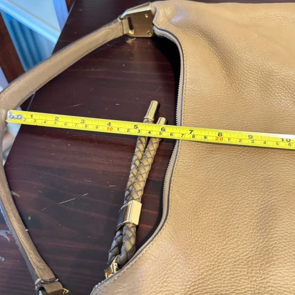 Michael Kors skorpios tan pebbled, leather hobo shoulder bag